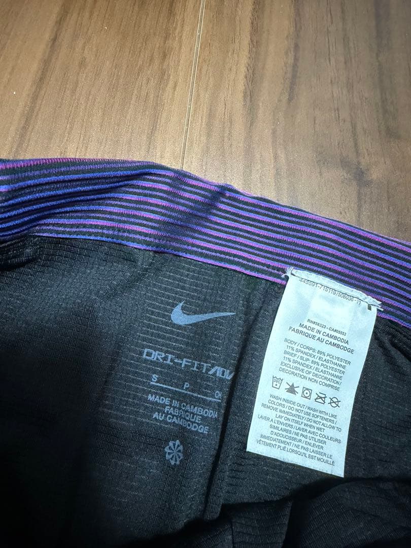 NIKE ナイキ エアロスイフト タイツ　aeroswift