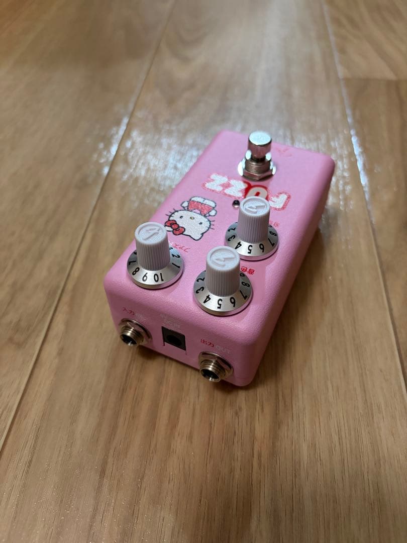 Fender Fuzz ハローキティデザイン