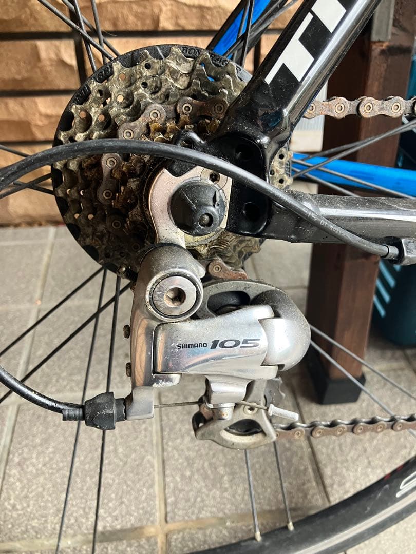 ロードバイクTrek2.1alfa