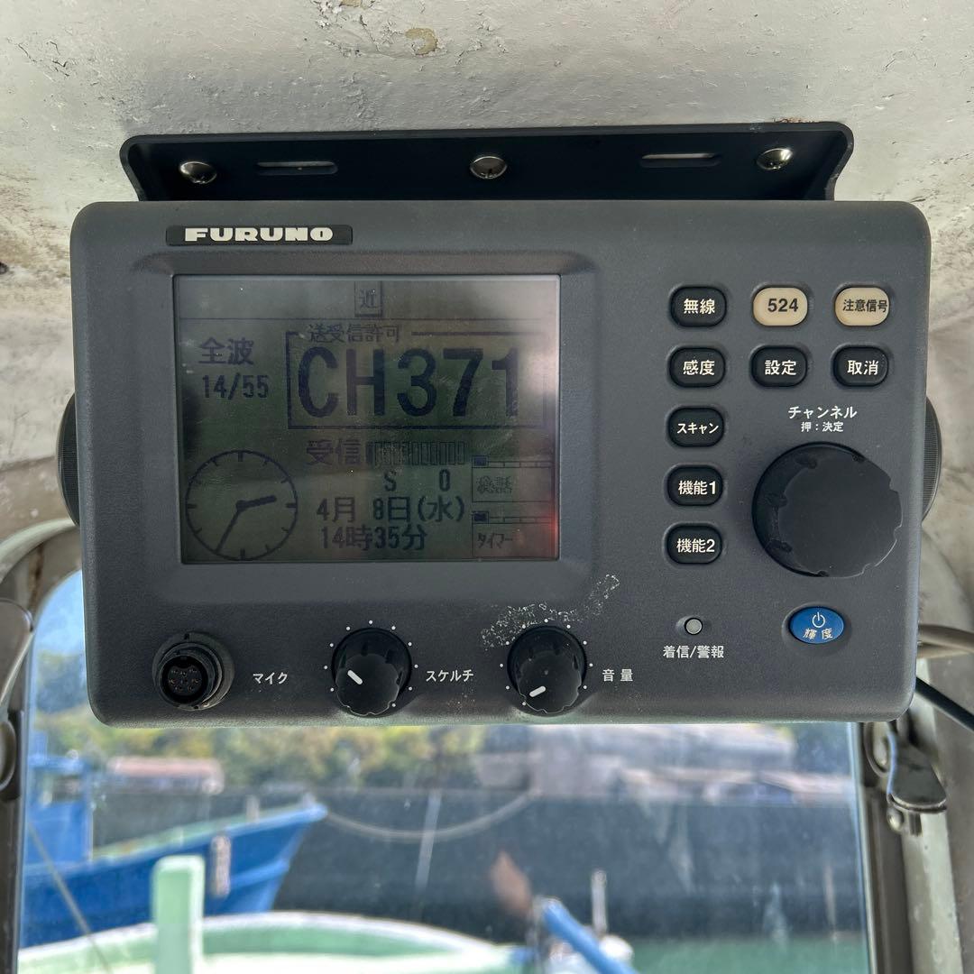 フルノ DR-100型 27MHZ 1W DSB送受信機。本体。