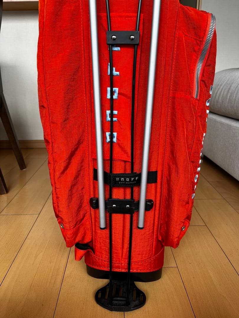 専用　大人気ONOFF オノフ スタンド型キャディバッグ 9型　軽量　オレンジ