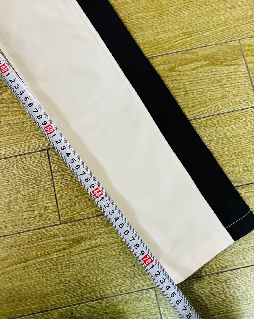 韓国　デサントゴルフ ❣️ レディース ゴルフパンツ 61 Sサイズ
