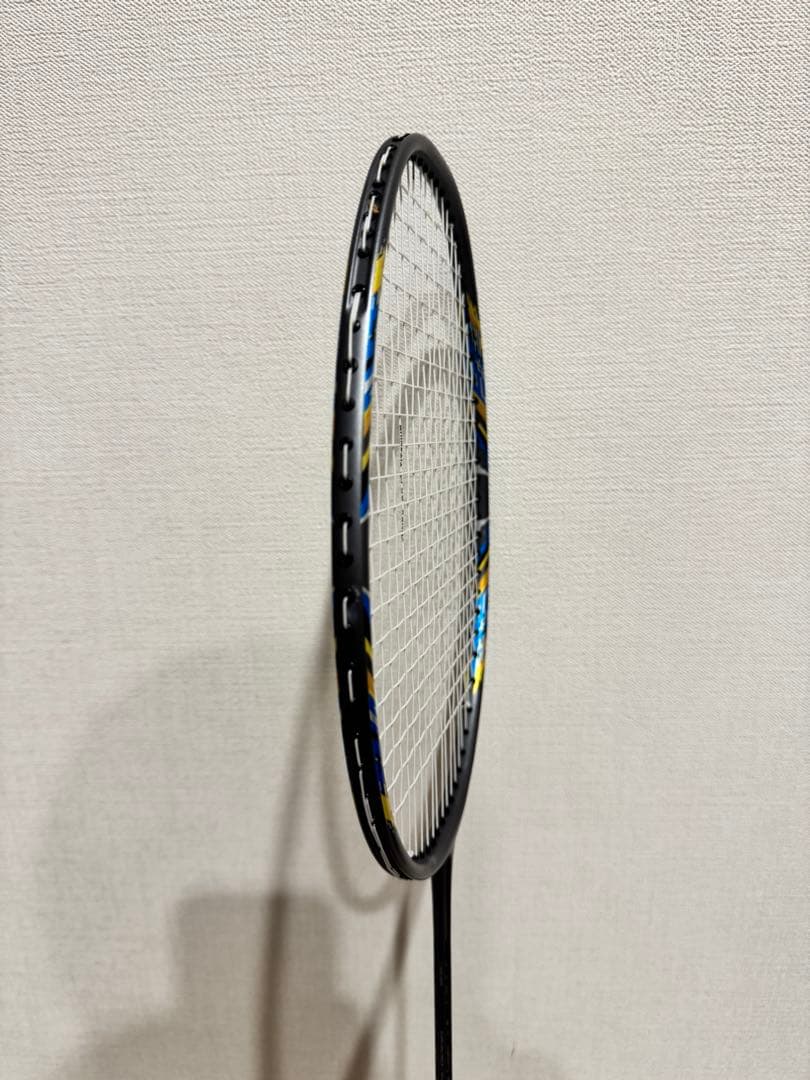 ヨネックス　アークセーバー3 バドミントンラケット