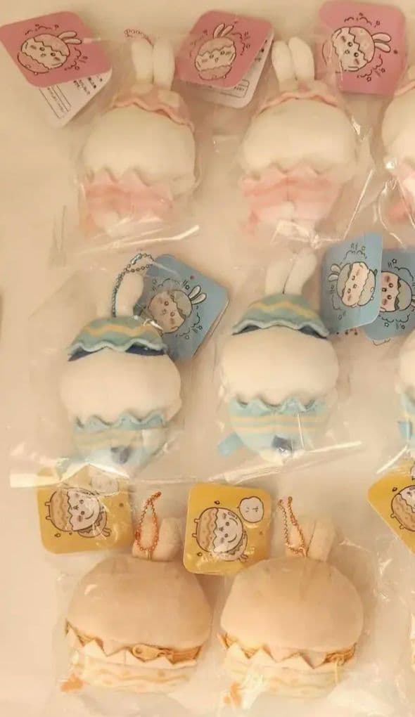 【新品未開封】そろそろイースターなマスコット　ちいかわ ハチワレ うさぎ　9体