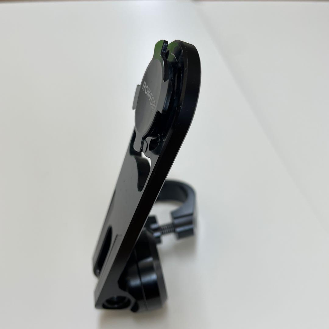 ROKFORM スマホホルダー (IPHONE 12/12 PROケース付)