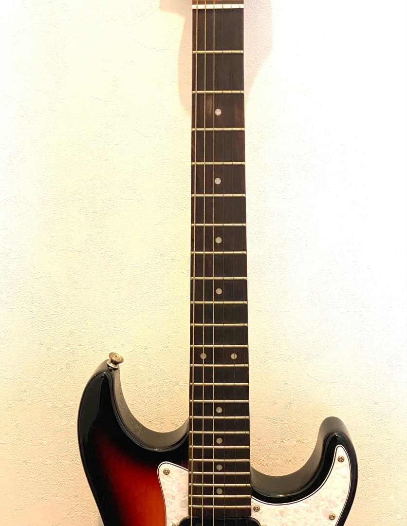 美品【送料込み】Bacchus キッズ ミニ ギター GS-Mini/R 3TS