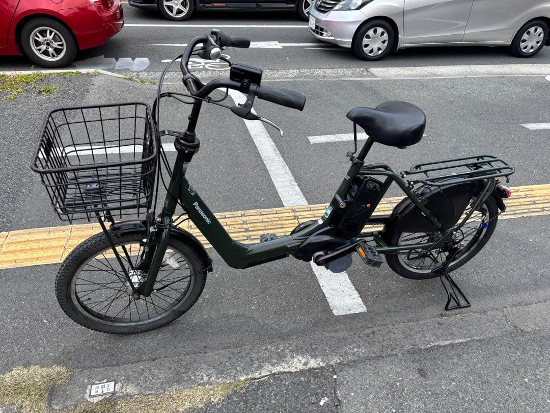 068番　中古20㌅ Panasonic電動アシスト自転車　13.2Ah 大阪