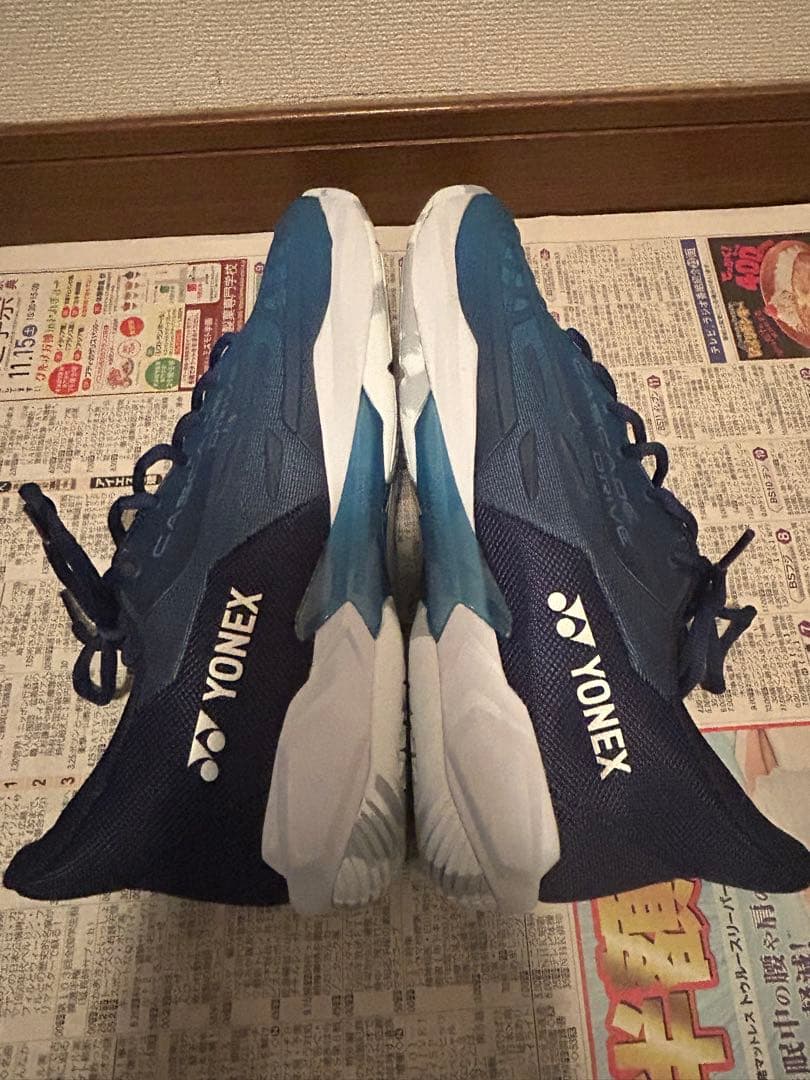 YONEX CASCADE DRIVE ネイビー シューズ27センチ