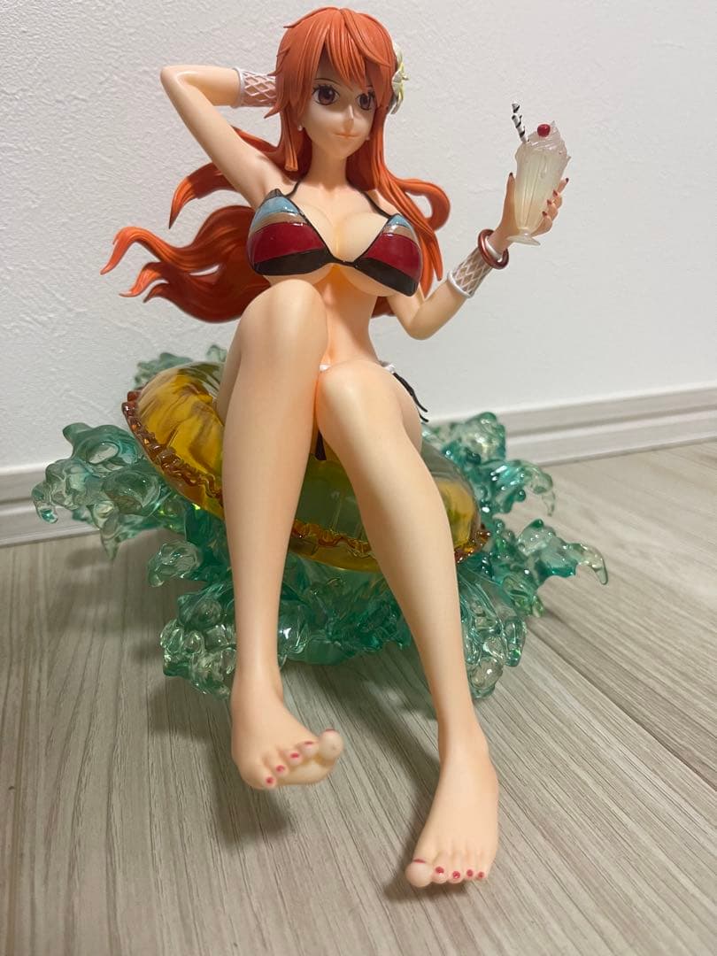 ワンピース ナミ ビキニ フィギュア　セクシー