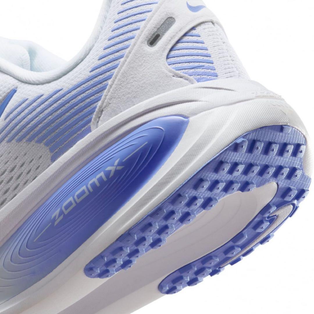 【新品】NIKE ウィメンズ ズーム ボメロ 18/26.5cm