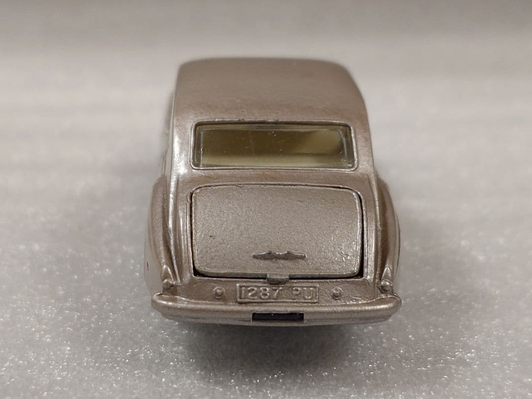 ミニカー MATCHBOX No.44 ROLLS-ROYCE PHANTOM V