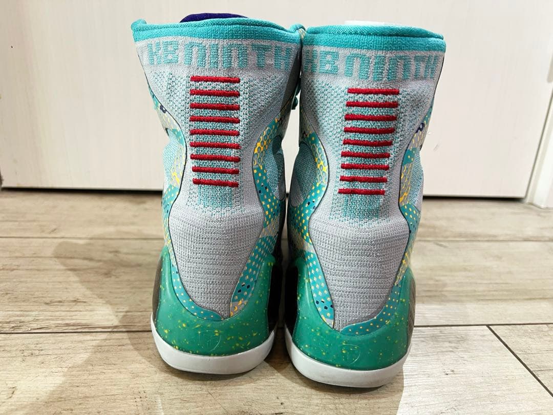 美品　人気カラーmint ジャモラント　Nike Kobe Xコービー10