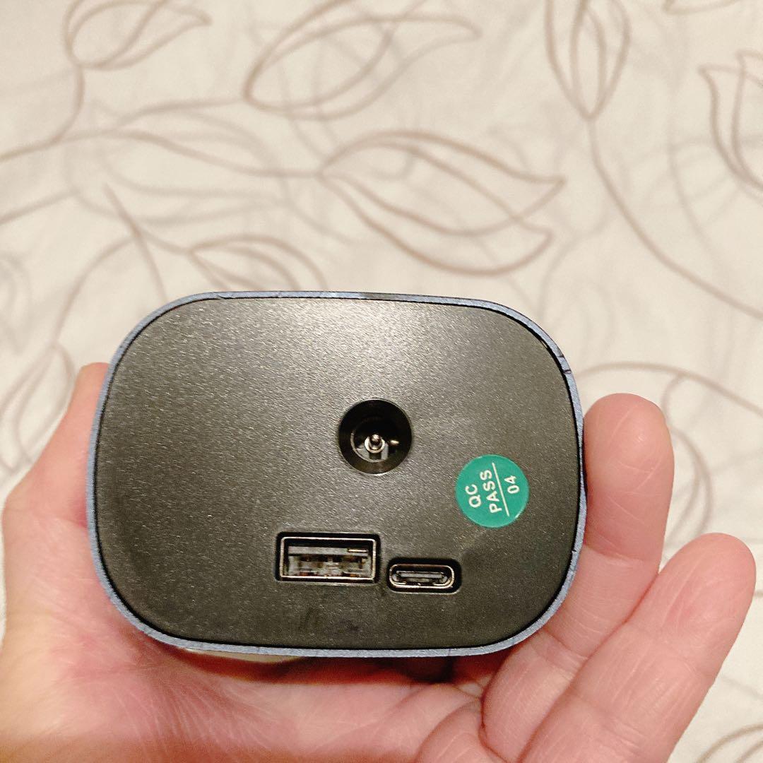 多機能 空気入れ コードレス usb充電 シガーソケット 懐中電灯
