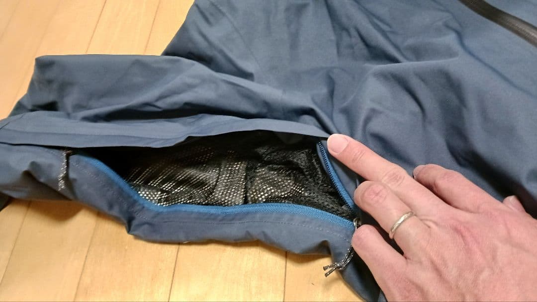 未使用PatagoniaメンズスノーショットジャケットXSネイビースキーウェア