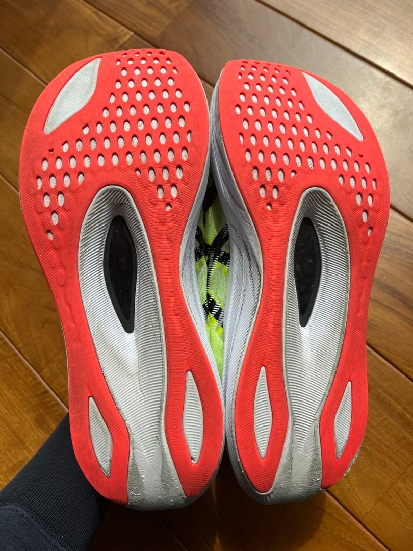 ゆ*牧様 asics マジックスピード4 蛍光イエロー シューズ(男性用)
