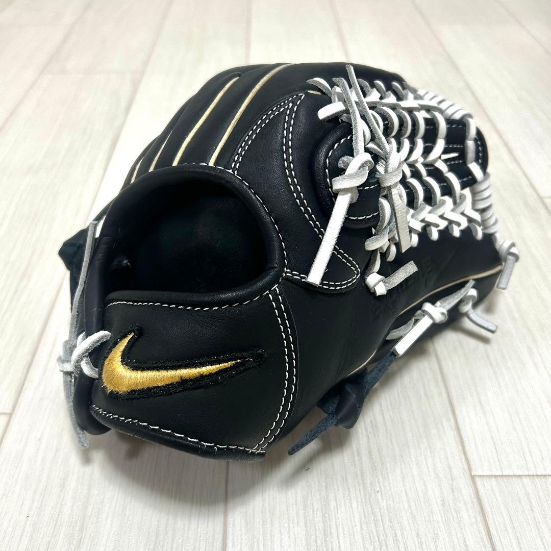 NIKE Exclusive 軟式 グローブ 外野用