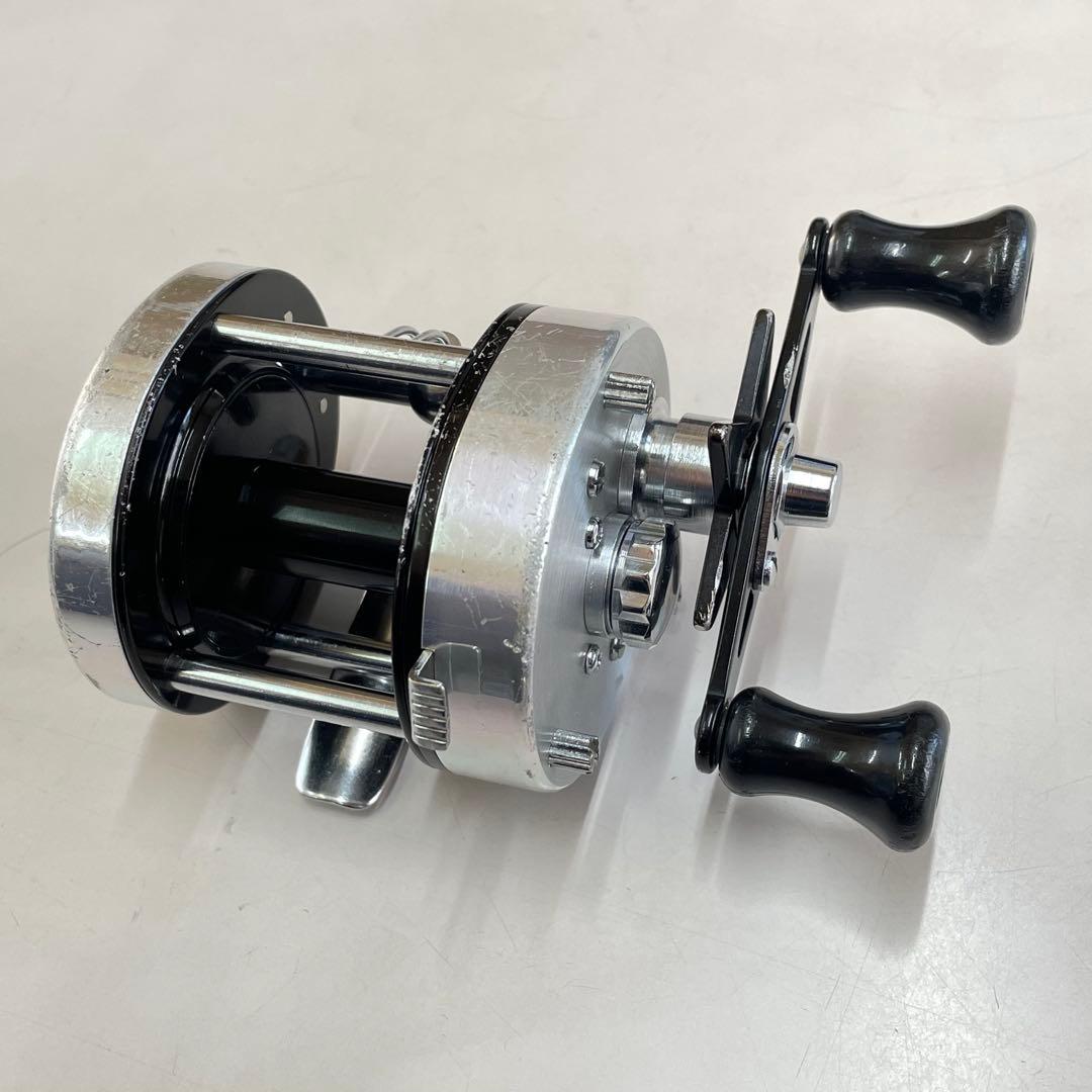 PFLUEGER 2800 ②