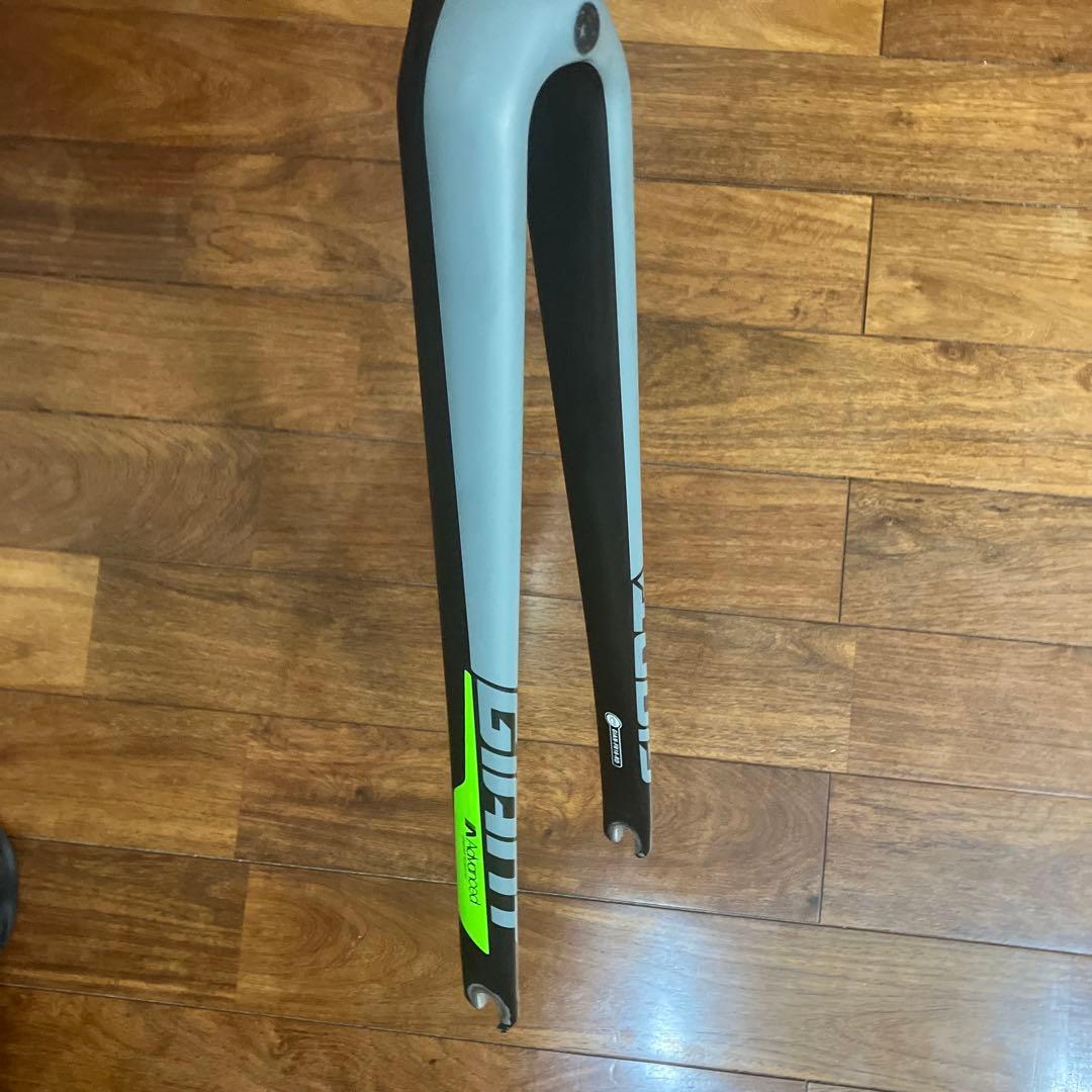 Giant 2018 TCR ADVANCED2フロントフォーク