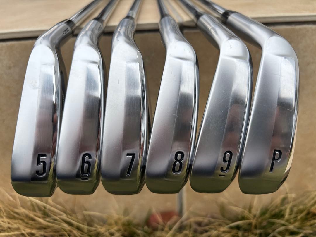 Srixon スリクソン ZXi5 950gh NEO S 新品同様