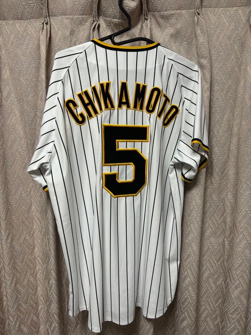 阪神タイガース　近本光司選手レプリカユニフォームLサイズ