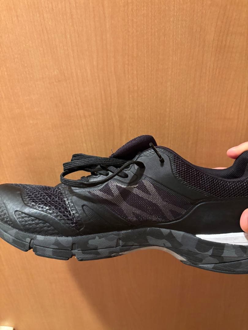 ATHLETA ランニングシューズ ブラック