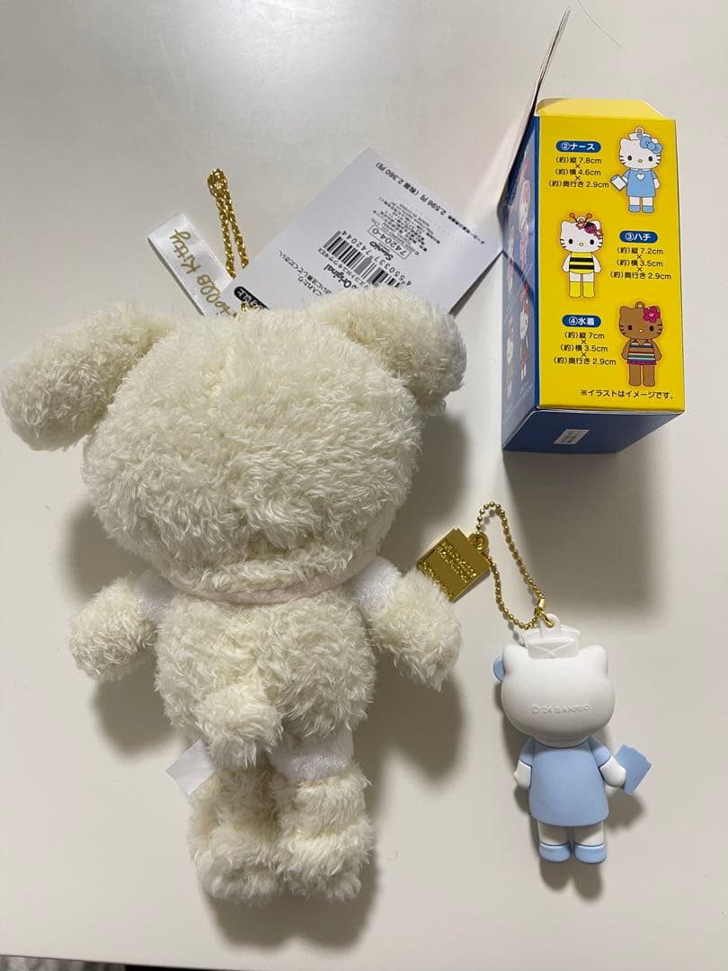 ハローキティ展マスコットキーホルダー 雪うさぎ&マスコットチャームナース