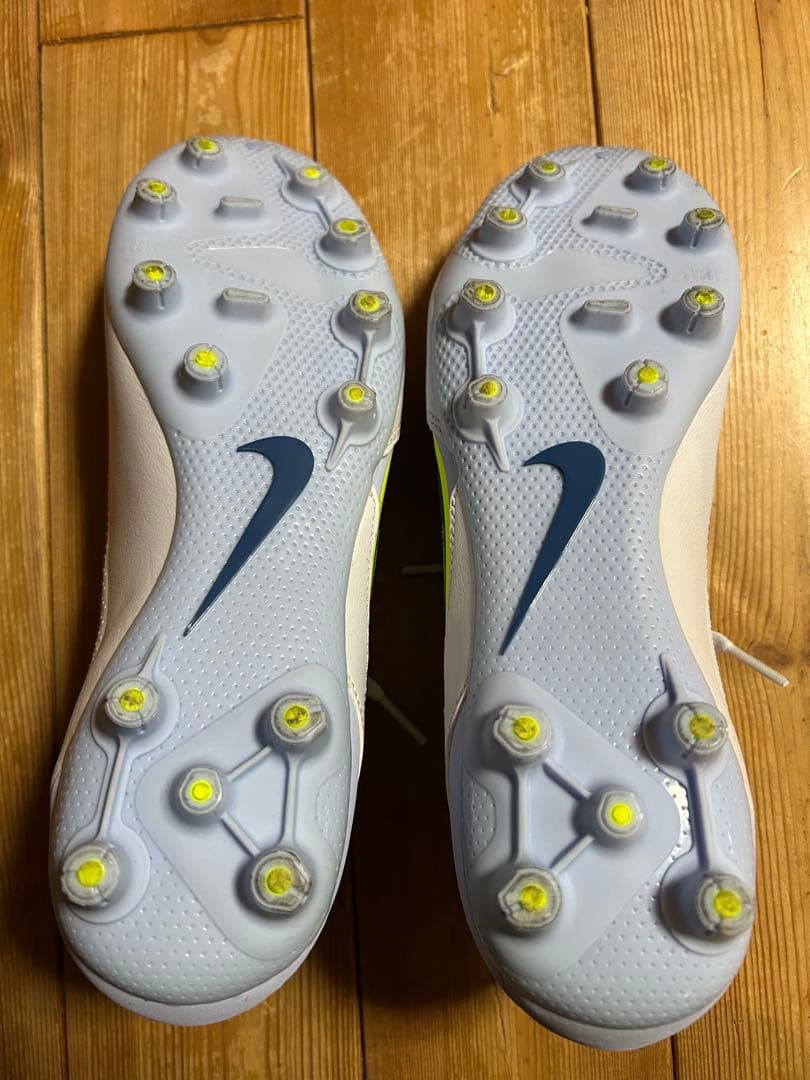 NIKEサッカースパイク26.5センチ