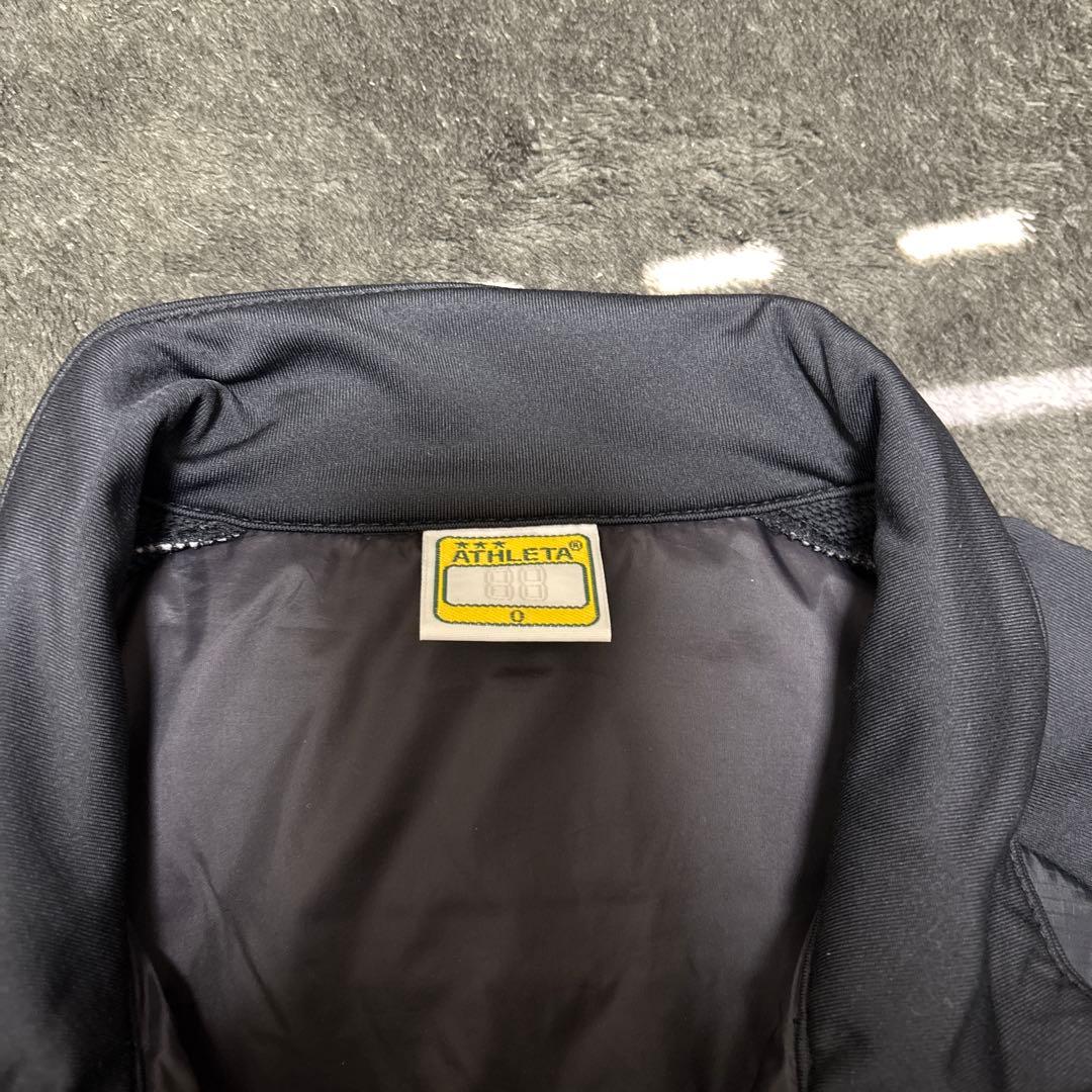 ATHLETA ブラック ウィンドブレーカー