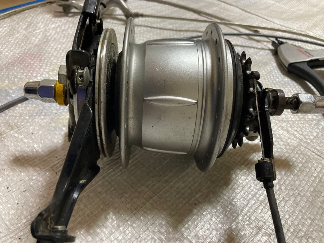 シマノ ネクサス　内装8段　中古品　ジャンク