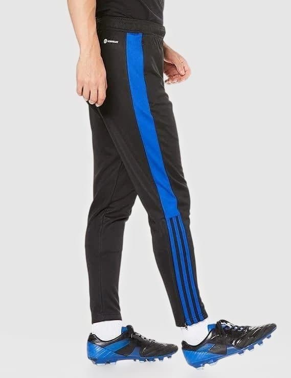 新品 adidasアディダス サッカージャージトレーニング上下ブラックメンズＸＬ