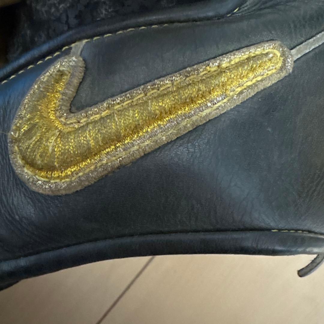 NIKE 謝道硬式グローブ