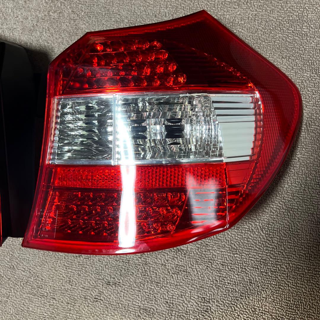 希少  E87前期LEDテールライト左右セット