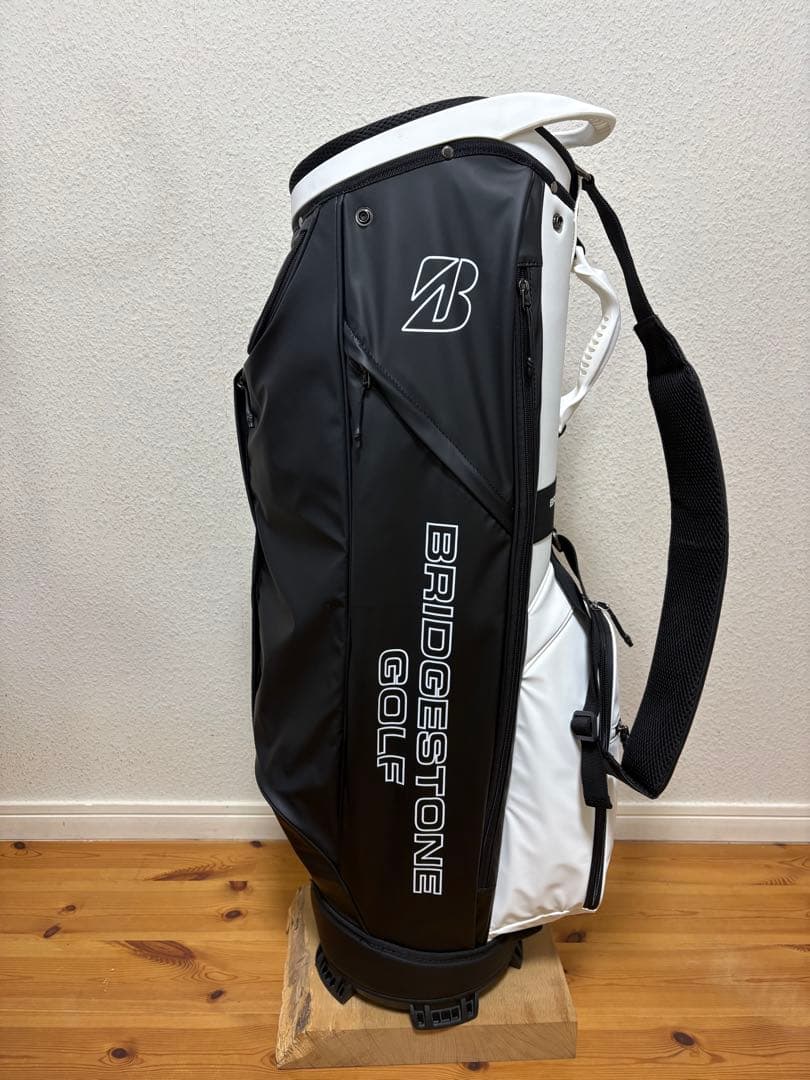 ⭐︎美品 BRIDGESTONE GOLF 軽量 キャディバッグ 9.5型 黒/白