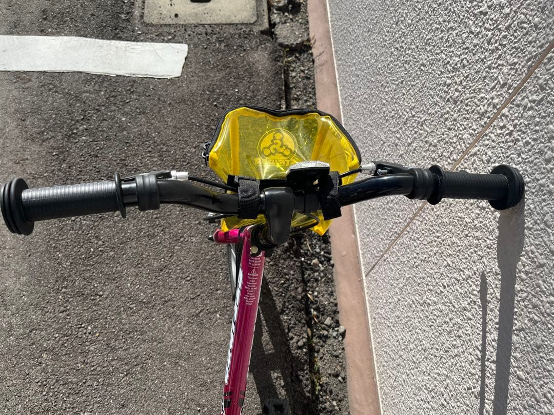 STRIDER バランスバイク ピンク 前カゴ付き