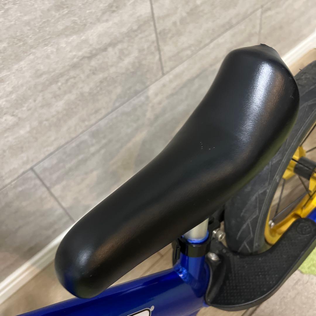 デ*や様 日本正規品　ストライダーSTRIDERPRO 青✖︎金　美品　レース用