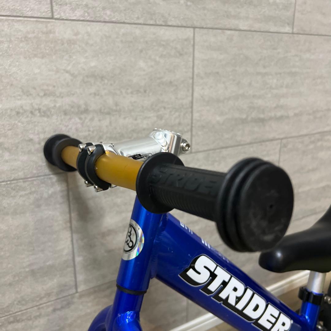 デ*や様 日本正規品　ストライダーSTRIDERPRO 青✖︎金　美品　レース用