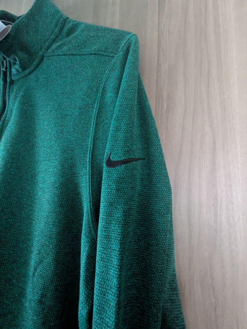 ★新品未使用　ナイキ 長袖ハーフジップ　セーター　NIKE ゴルフ