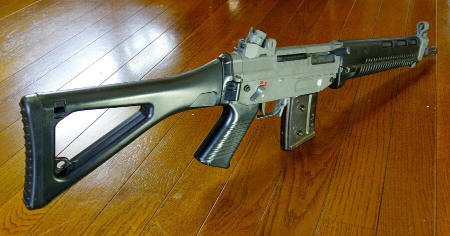 東京マルイ SIG SG551 SWAT 可変バースト付き