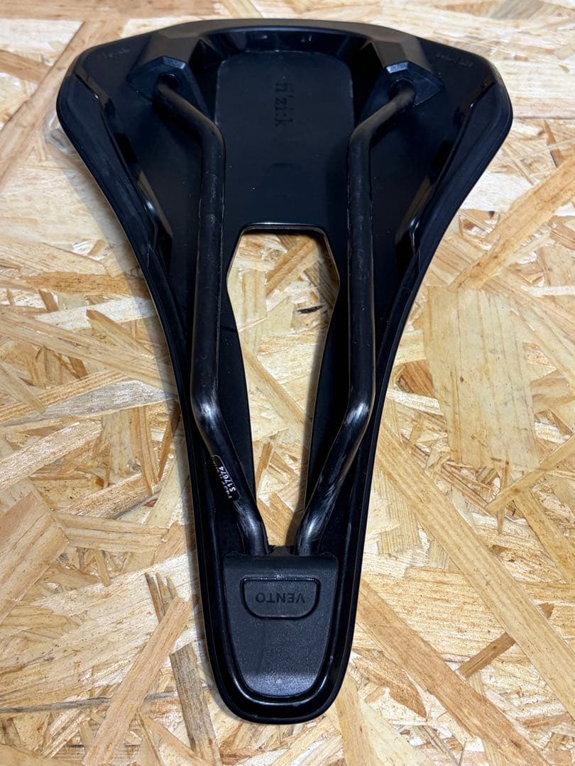 fizik vento argo R1 フィジーク 140mm