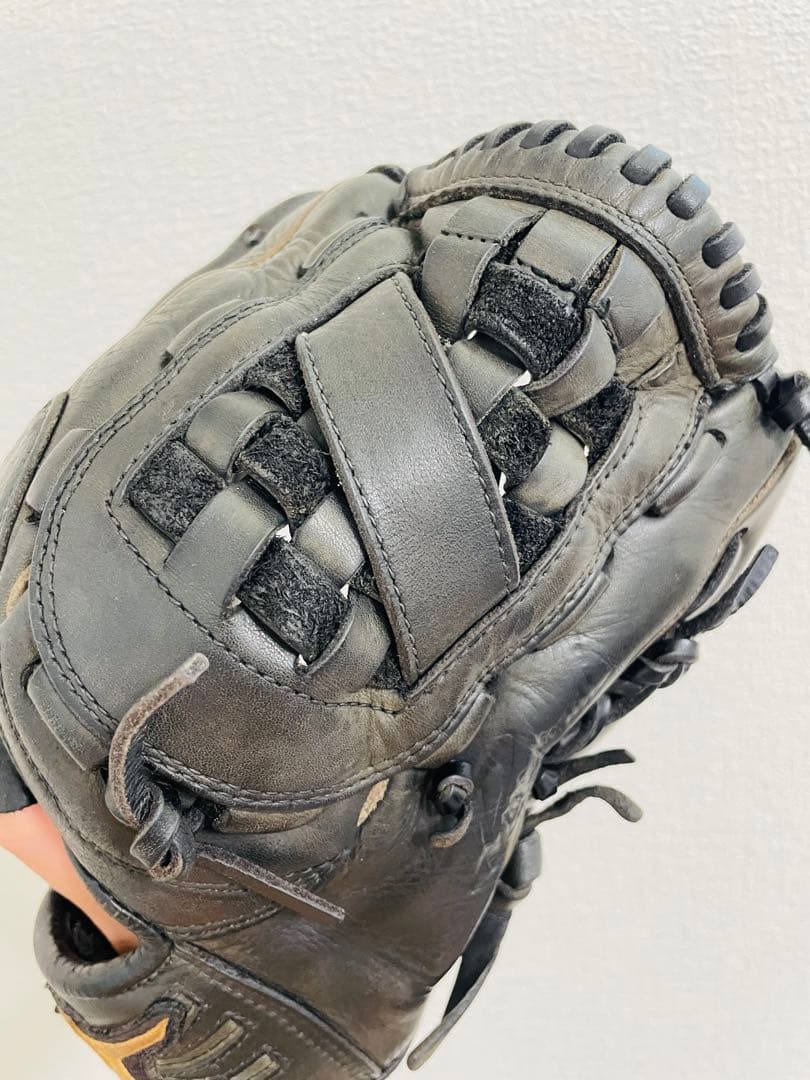 Mizuno ミズノ　黒 レザー グローブ 投手用　即戦力 軟式用