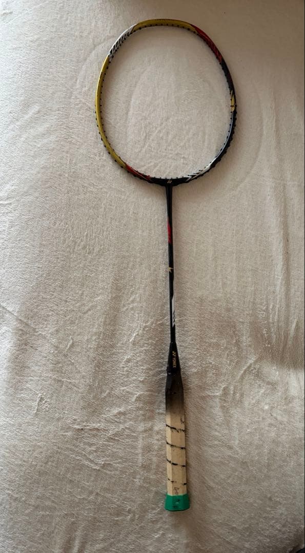 『レア』YONEX VOLTRIC LD FORCE リンダン フォース　4U5