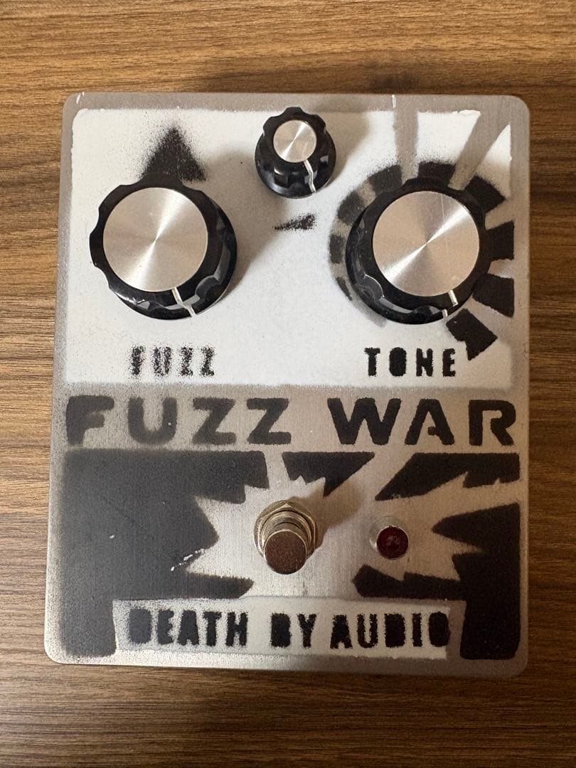 ギター Death by Audio FUZZ WAR