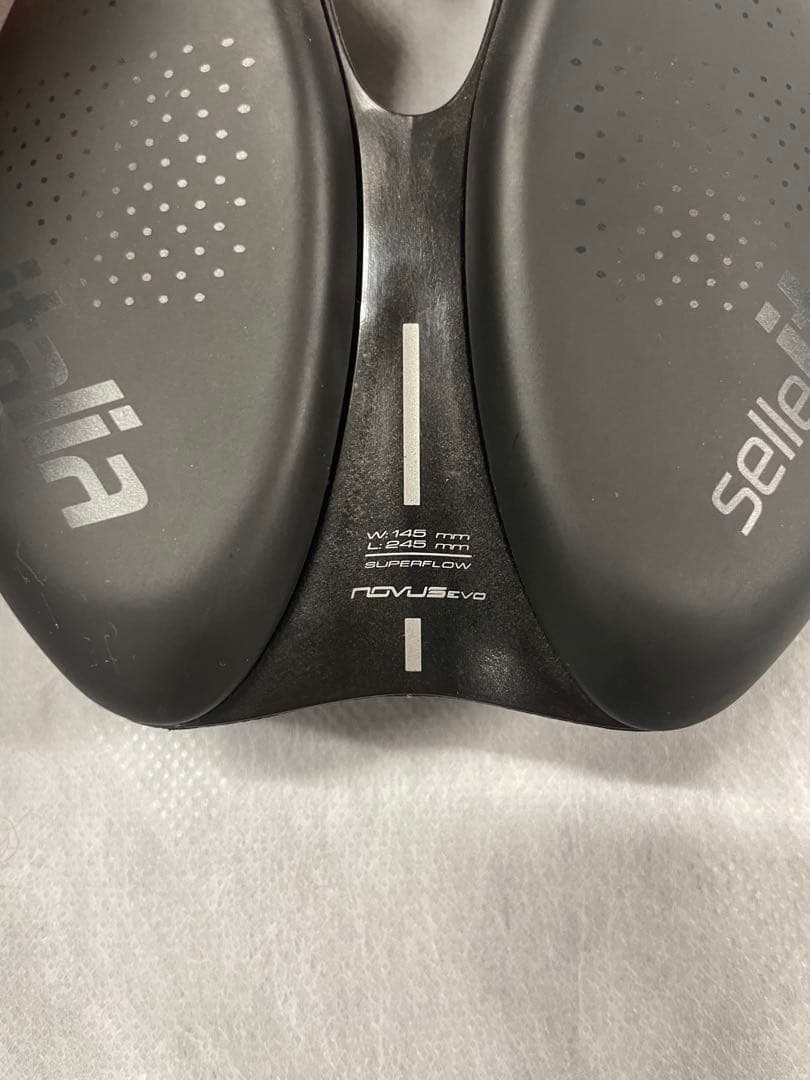 パーツ Selle Italia Novus EVO gravel superflow