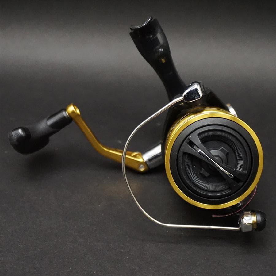 シマノ サハラC5000 SHIMANO SAHARA スピニングリール 釣具