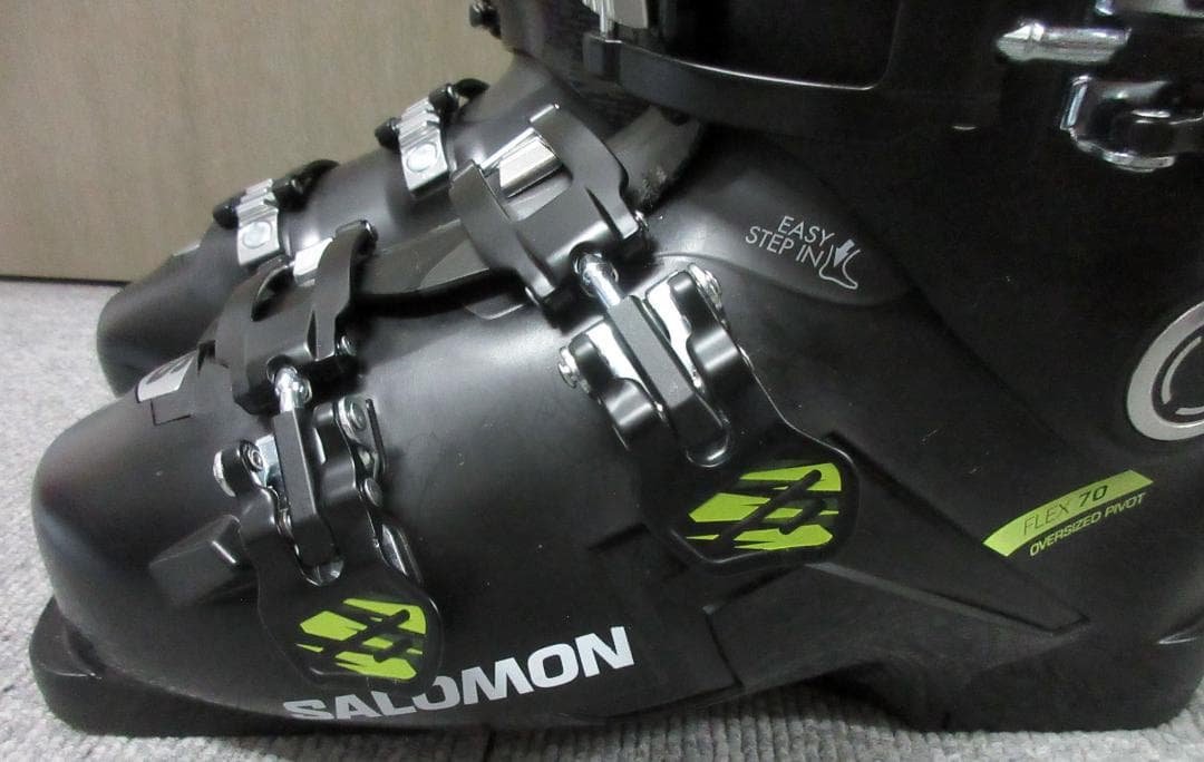 サロモン　2024　スキーブーツ　26～26.5㎝　美品