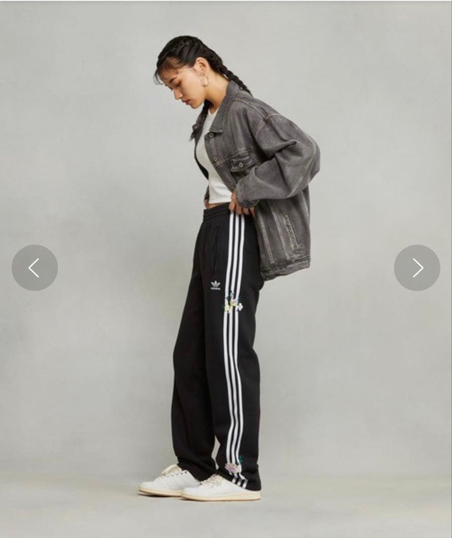 adidas アディダス フラワー刺しゅう入りパンツ サイズM