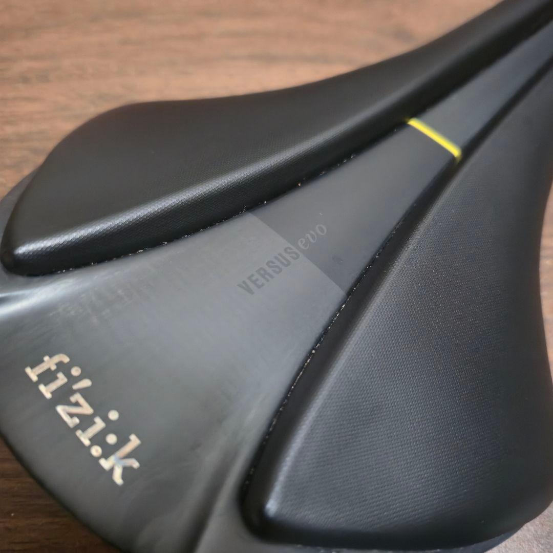 フィジークANTARES VERSUS EVO 00 LARGE カーボンレール
