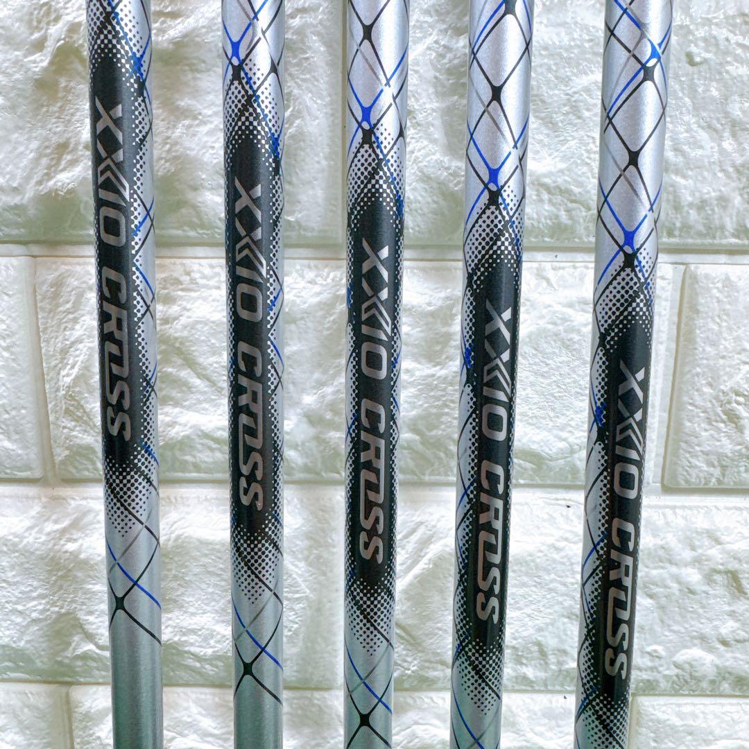 【ぶっ飛び系】XXIO CROSS フレックスS 5本 メンズ　ゴルフ アイアン
