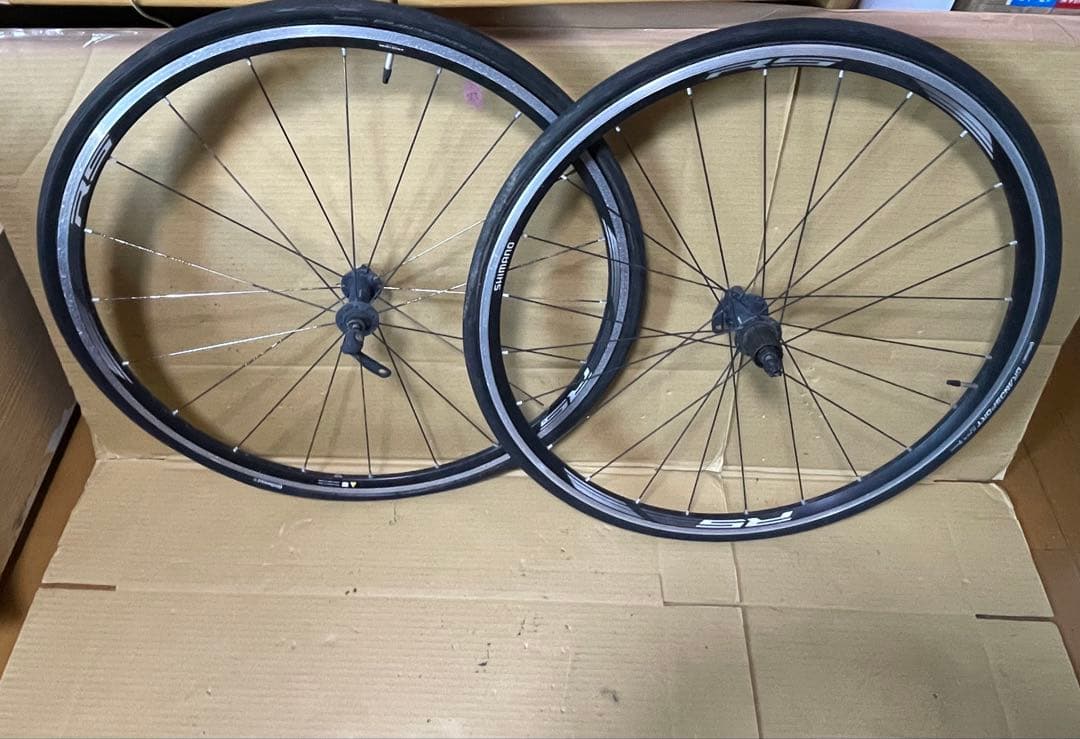 シマノ　WH-RS010 ロードバイク　アルミホイール