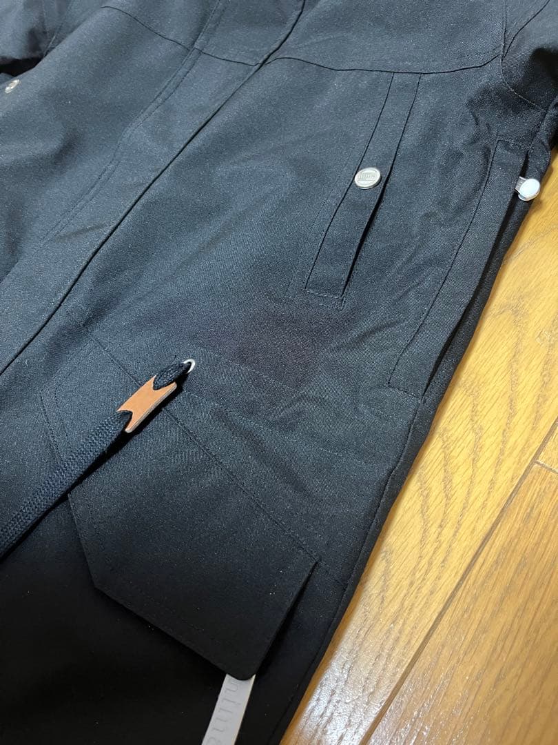 【新品】お値下げ可！　シンプル　nima スノーウェア
